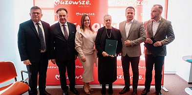 Mazowsze rozwija sieć wsparcia dla osób z chorobami otępiennymi