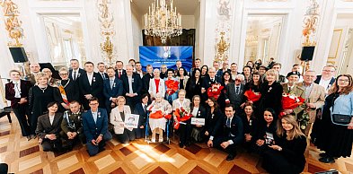 Odznaczenie „Dumni z Powstańców” dla 6MBOT