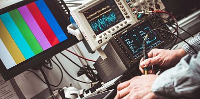 Na czym polega profesjonalna naprawa elektroniki? Kompletny przewodnik