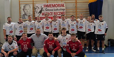 Szczypiorniści zagrali w memoriale Szałkuckiego-20814