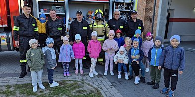 Mali goście w strażnicy w Słupi-21768