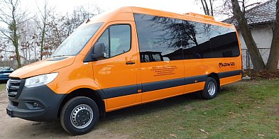 Nowy autobus szkolny-22296