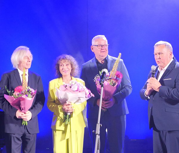 Jubileuszowy koncert Alicji Majewskiej i Włodzimierza Korcza-21100