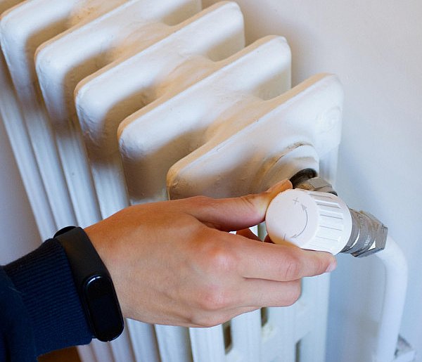 Kaloryfer zakręcony? I tak zapłacisz. Nowe prawo uderzy w lokatorów-21320