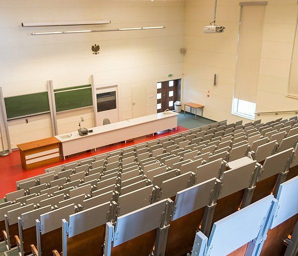 Uczelnie przeżywają oblężenie. Ten kierunek przyciąga tłumy-21389