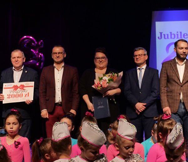 Ćwierć wieku Alizmy-21639