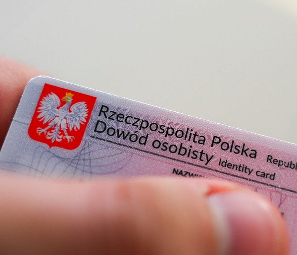 Nie musisz już biec do fotografa. Zdjęcie do dokumentów zrobisz w domu-22179