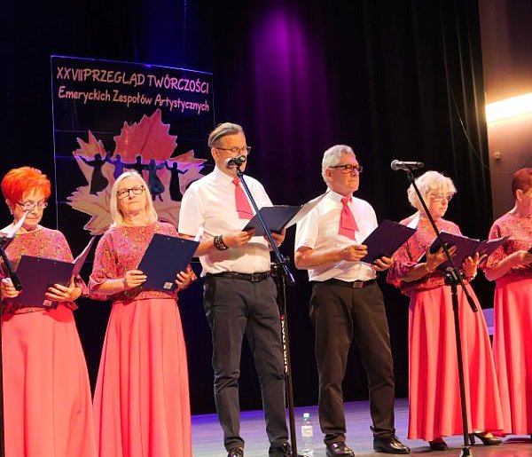 Z muzyką i humorem-22227