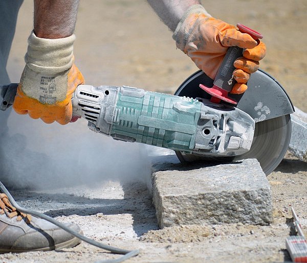 Weszły nowe przepisy. ZUS przyjmuje setki tysięcy wniosków-22636