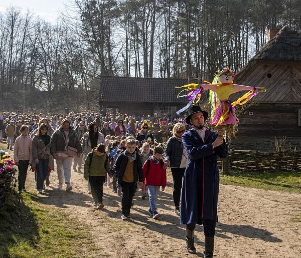 Powitanie wiosny w skansenie