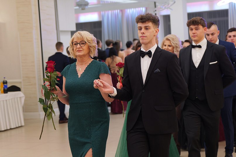 Studniówka z ZSCKR w Studzieńcu