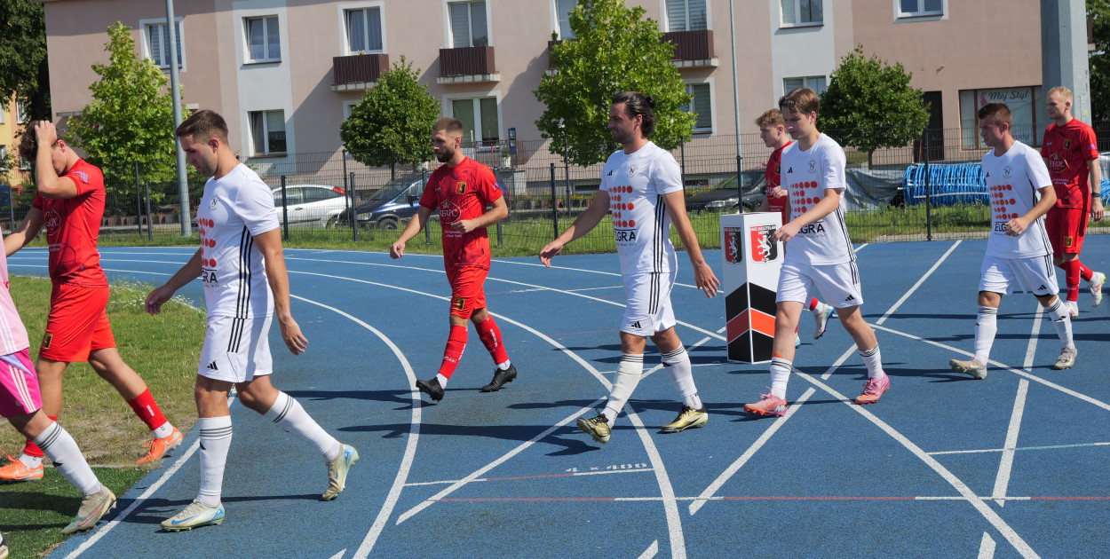 MKS Kasztelan - Escola Varsovia