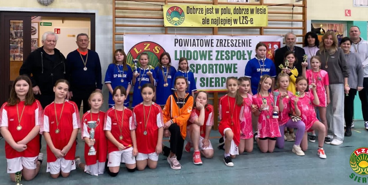 Piłkarki zagrały w Szczutowie