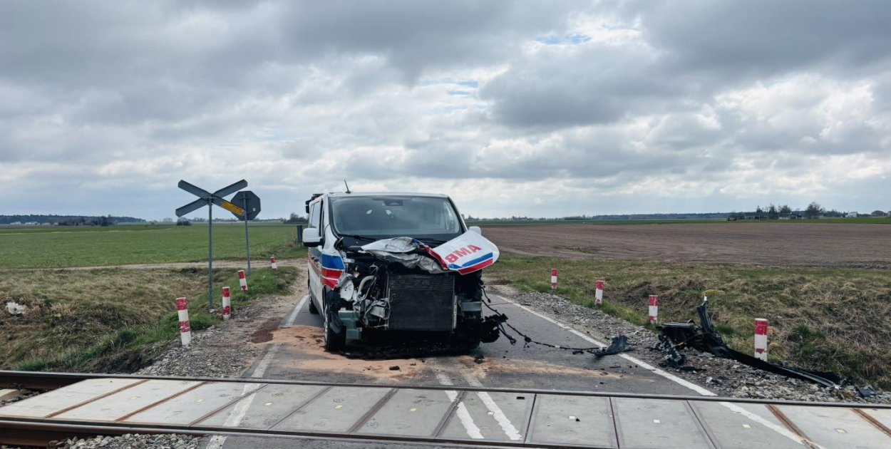 Wypadek. Wstrzymany ruch pociągów