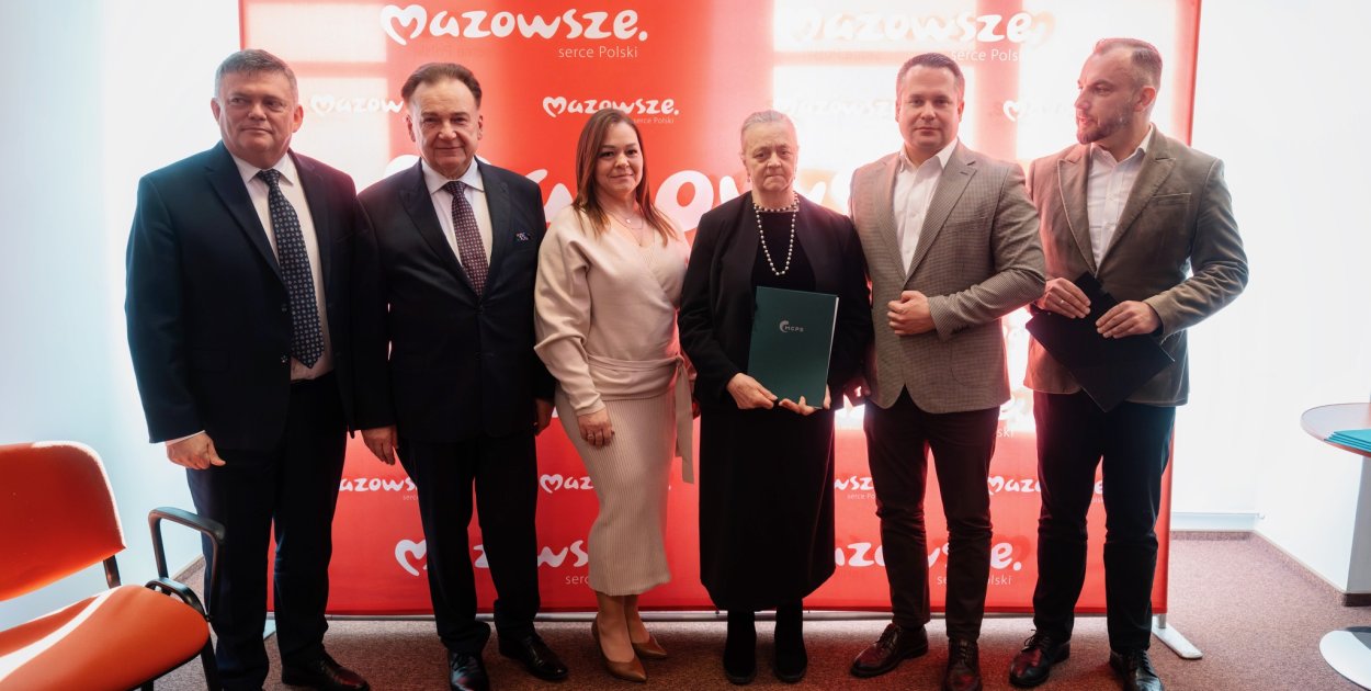 Mazowsze rozwija sieć wsparcia dla osób z chorobami otępiennymi