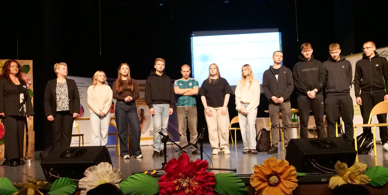 Młodzi i coraz bardziej samotni